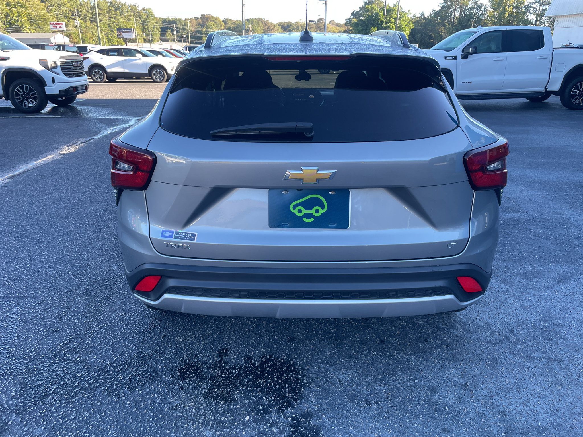 Certified 2025 Chevrolet Trax LT FWD image 4