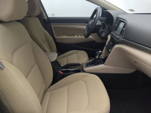 Used 2018 Hyundai Elantra SEL FWD image 21