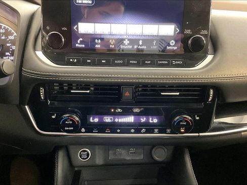 Used 2023 Nissan Rogue SL w/ SL Premium Package FWD image 30