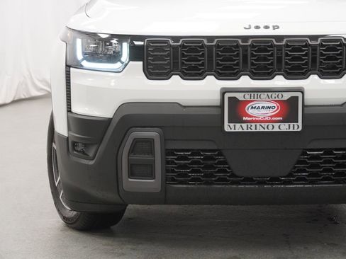 New 2026 Jeep Cherokee Laredo image 6