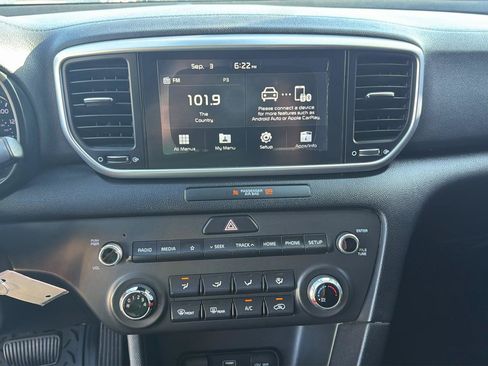 Used 2020 Kia Sportage LX FWD image 15