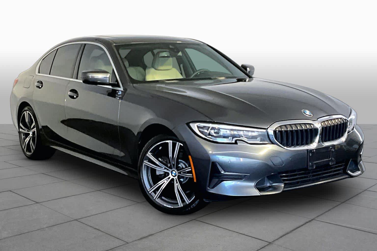 Used 2020 BMW 330i xDrive Sedan w/ Convenience Package AWD/4WD image 3