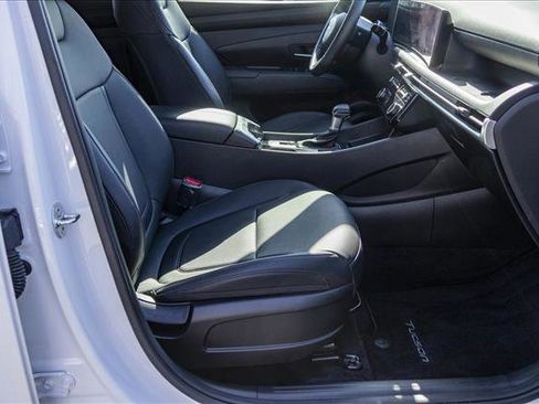 Certified 2025 Hyundai Tucson SEL image 29