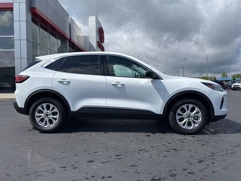 Used 2023 Ford Escape Active AWD/4WD image 8