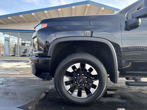 Certified 2020 Chevrolet Silverado 2500 Custom w/ Custom Value Package image 30