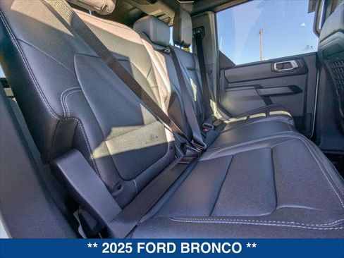 New 2025 Ford Bronco Badlands image 19