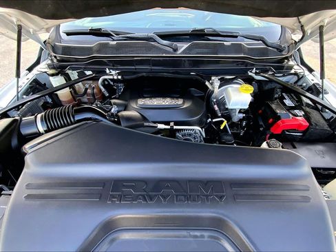 Used 2020 RAM 2500 Limited AWD/4WD image 32