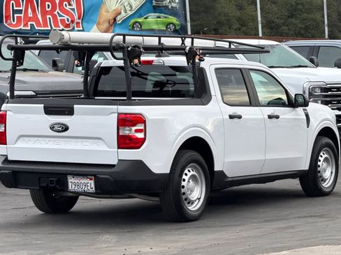 Used 2025 Ford Maverick XLT w/ Equipment Group 302A image 4