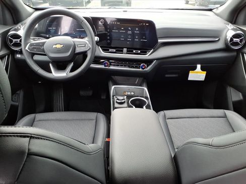 New 2026 Chevrolet Equinox LT w/ Convenience Package II FWD image 19