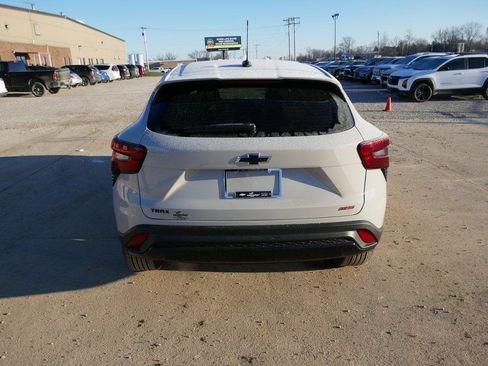 New 2026 Chevrolet Trax RS image 4