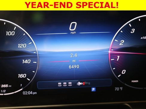 Used 2025 Mercedes-Benz GLC 300 4MATIC image 17