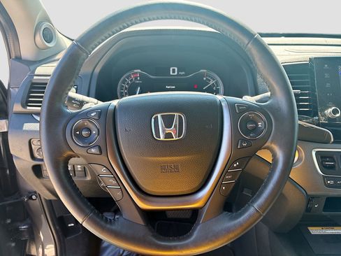 Used 2023 Honda Ridgeline RTL-E image 11