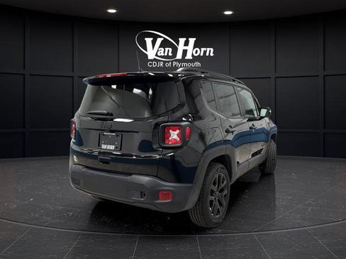 Used 2023 Jeep Renegade Altitude AWD/4WD image 7