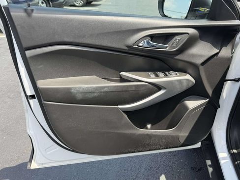 Used 2024 Chevrolet Trax LS FWD image 14