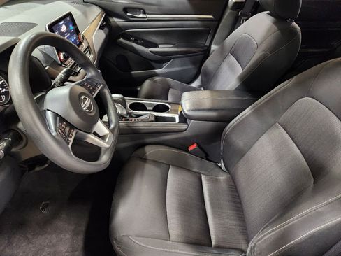 Used 2023 Nissan Altima 2.5 SV FWD image 29
