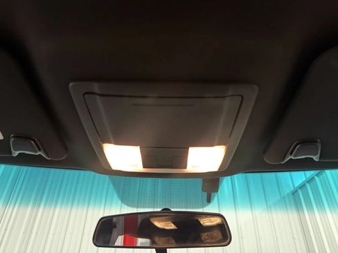 Used 2012 Ford Explorer XLT AWD/4WD image 32