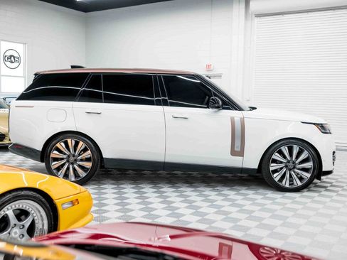 Used 2024 Land Rover Range Rover SV image 7