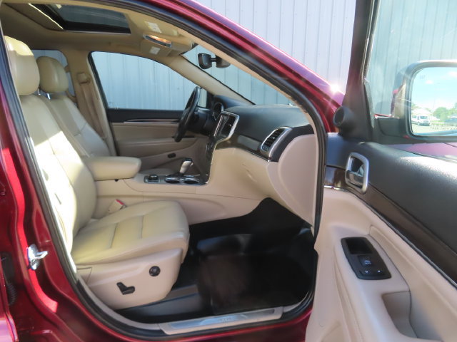 Used 2018 Jeep Grand Cherokee Limited w/ Trailer Tow Group IV AWD/4WD image 26