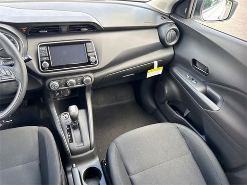 New 2025 Nissan Kicks Play S image 19