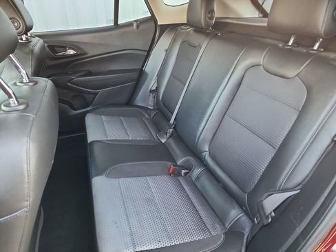 Used 2024 Chevrolet Trax LT w/ Driver Confidence Package image 37