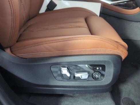 New 2026 BMW X7 xDrive40i w/ Executive Package image 33