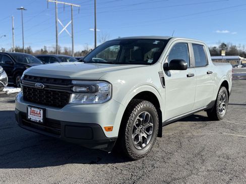 Used 2023 Ford Maverick XLT w/ Equipment Group 300A Standard image 9
