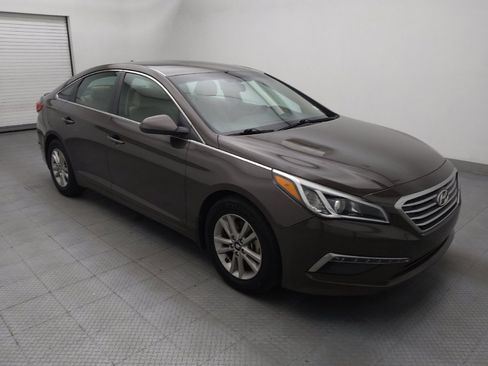 Used 2015 Hyundai Sonata SE w/ Option Group 09 FWD image 13