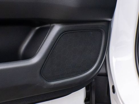 Certified 2025 Honda Pilot Touring image 15