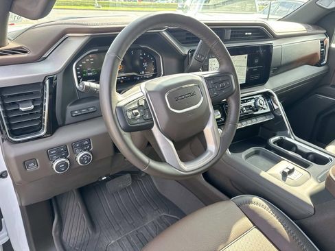 Used 2024 GMC Sierra 2500 Denali w/ Denali Reserve Package image 18