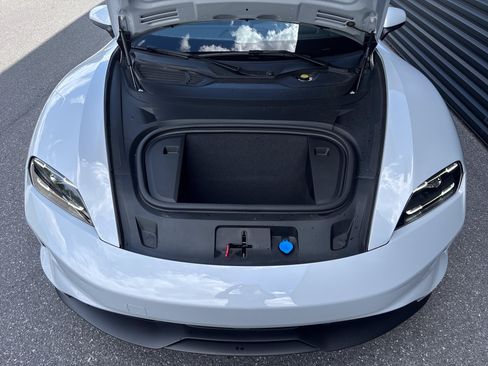 Certified 2025 Porsche Taycan RWD image 30