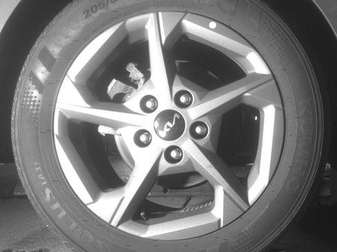 Used 2025 Kia K4 LXS image 15