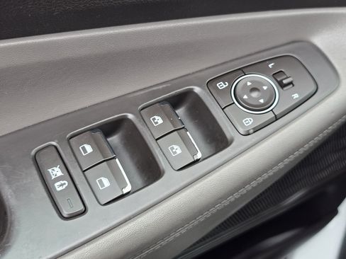 Used 2020 Hyundai Santa Fe SEL FWD image 22