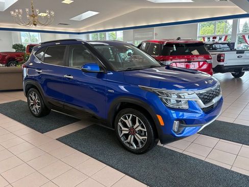 Used 2021 Kia Seltos SX w/ SX Sunroof Package AWD/4WD image 7