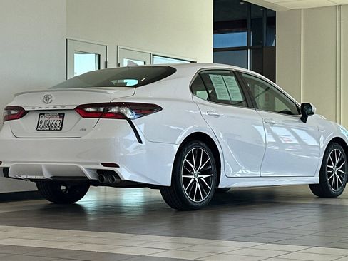 Certified 2024 Toyota Camry SE FWD image 4
