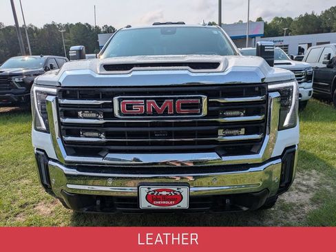 Certified 2025 GMC Sierra 2500 SLT w/ SLT Premium Package AWD/4WD image 6