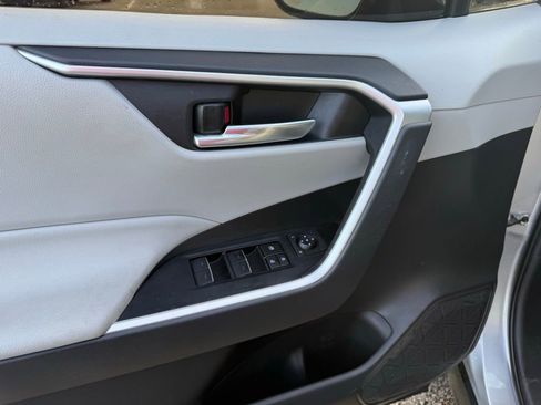 Used 2024 Toyota RAV4 XLE Premium image 10