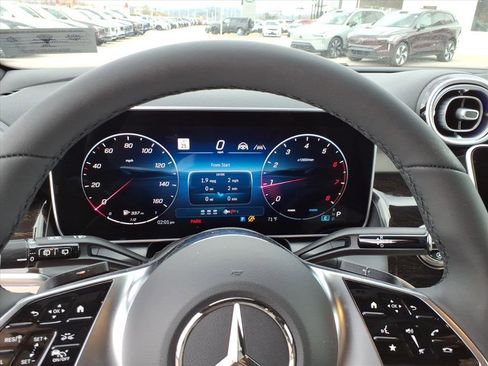 New 2026 Mercedes-Benz GLC 300 4MATIC image 17