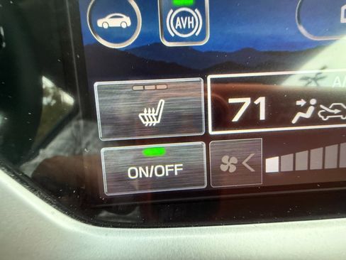 Used 2025 Subaru Ascent Premium image 23