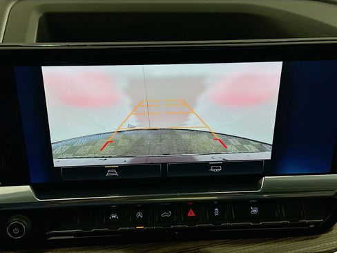 Used 2023 Chevrolet Silverado 1500 LT image 21