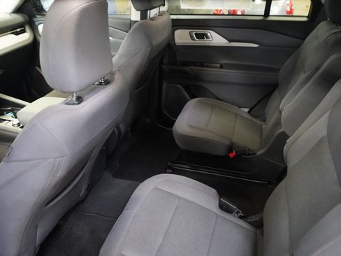 New 2026 Ford Explorer Active RWD image 30