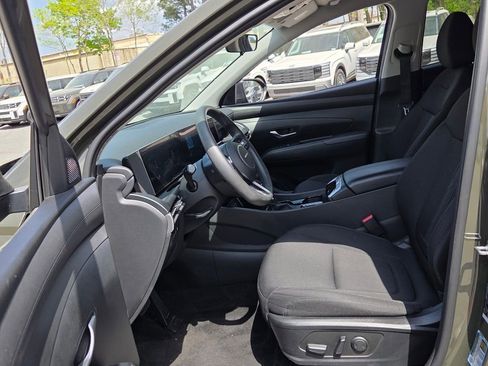 Used 2025 Hyundai Tucson SEL FWD image 4