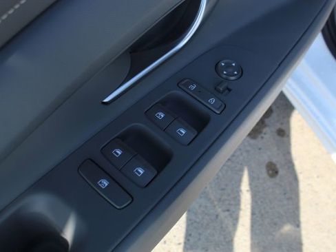 New 2026 Hyundai Elantra SEL Sport FWD image 9