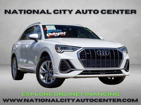 Used 2022 Audi Q3 2.0T Premium Plus w/ Premium Plus Package image 1