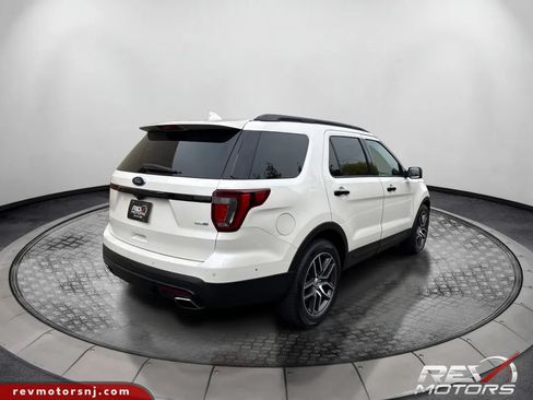 Used 2016 Ford Explorer Sport w/ Equipment Group 401A AWD/4WD image 5