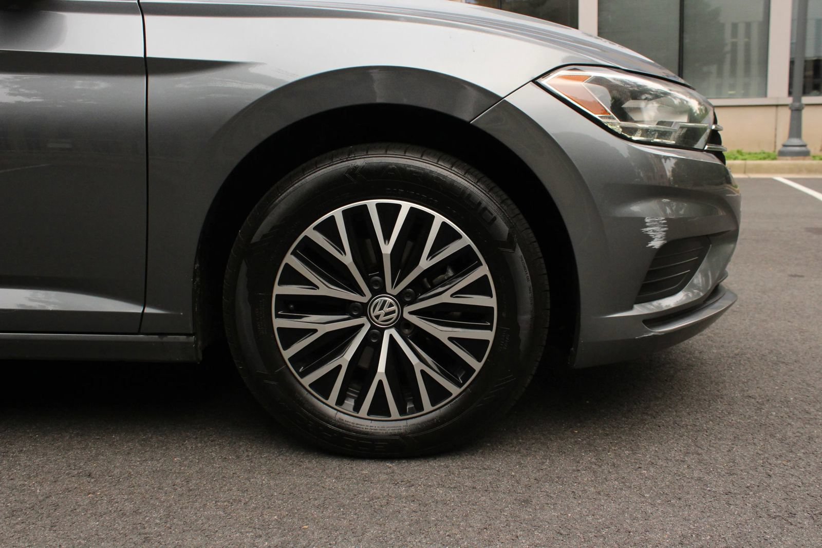 Used 2021 Volkswagen Jetta R-Line FWD image 4