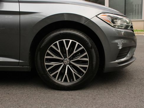 Used 2021 Volkswagen Jetta R-Line FWD image 4