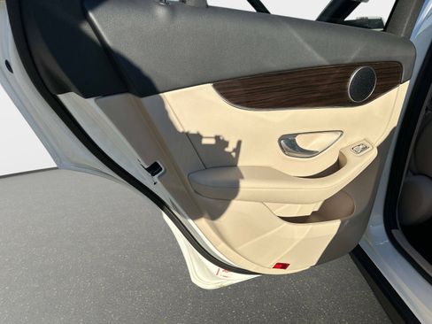 Certified 2022 Mercedes-Benz GLC 300 image 12