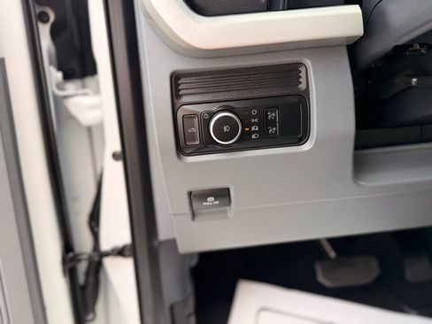 Used 2024 Ford F250 XL w/ STX Appearance Package AWD/4WD image 12