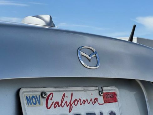 Used 2011 MAZDA MX-5 Miata Grand Touring w/ Premium Pkg RWD image 24