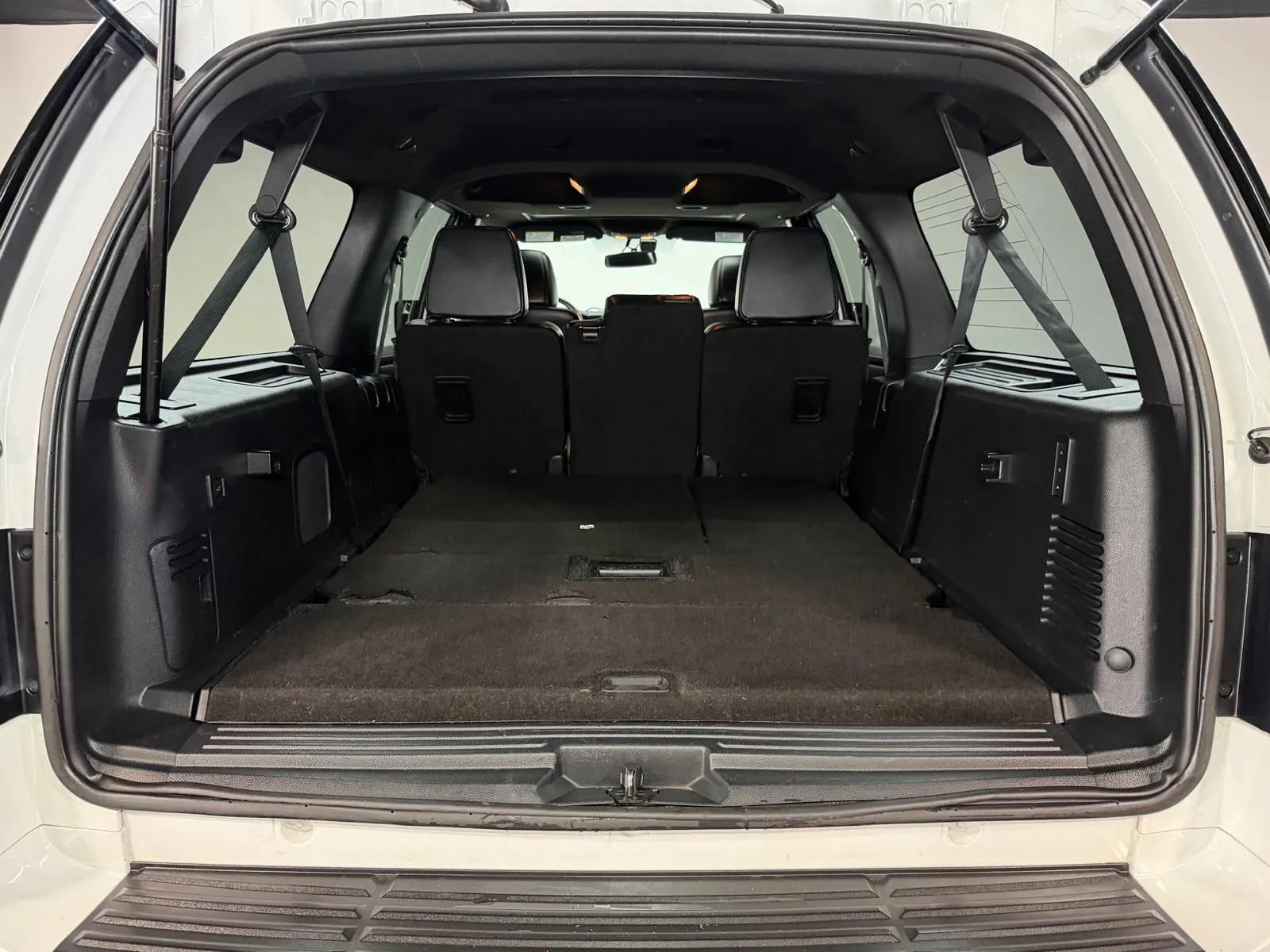 Used 2017 Ford Expedition EL Limited RWD image 15